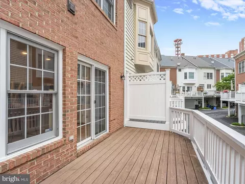 8515 Cameron St, Silver Spring, MD 20910 photo 27