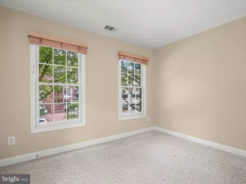 8515 Cameron St, Silver Spring, MD 20910 photo 17