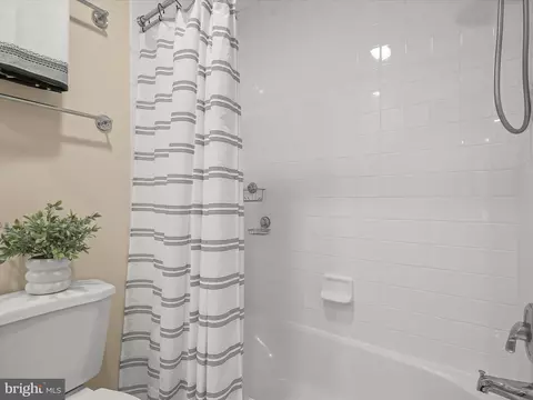 8515 Cameron St, Silver Spring, MD 20910 photo 20