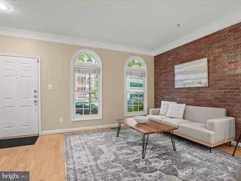 8515 Cameron St, Silver Spring, MD 20910 photo 3