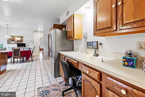 Kitchen - 101 Bryants Nursery Rd, Silver Spring, MD 20905 photo 5 of 6