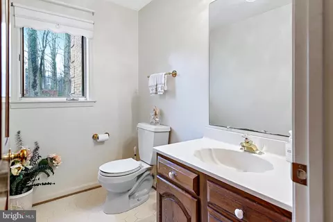 Bath - 101 Bryants Nursery Rd, Silver Spring, MD 20905 photo 1 of 10