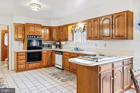 Kitchen - 101 Bryants Nursery Rd, Silver Spring, MD 20905 photo 1 of 6