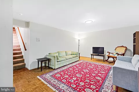 Living - 101 Bryants Nursery Rd, Silver Spring, MD 20905 photo 15 of 17