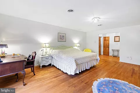 Bedroom - 101 Bryants Nursery Rd, Silver Spring, MD 20905 photo 2 of 10