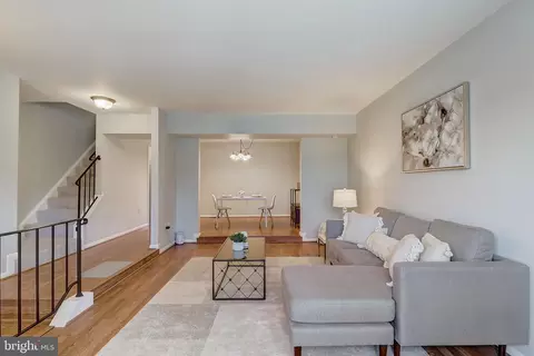2906 Schoolhouse Cir, Silver Spring, MD 20902 photo 6