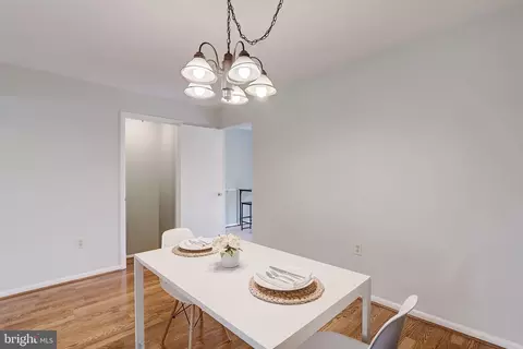 2906 Schoolhouse Cir, Silver Spring, MD 20902 photo 10