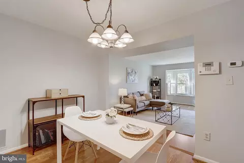 2906 Schoolhouse Cir, Silver Spring, MD 20902 photo 8