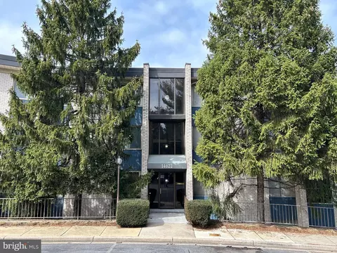 14622 Bauer Dr #2, Rockville, MD 20853