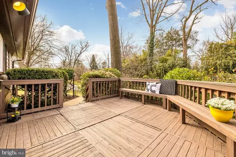 Exterior - 11500 Regnid Dr, Silver Spring, MD 20902 photo 8 of 12