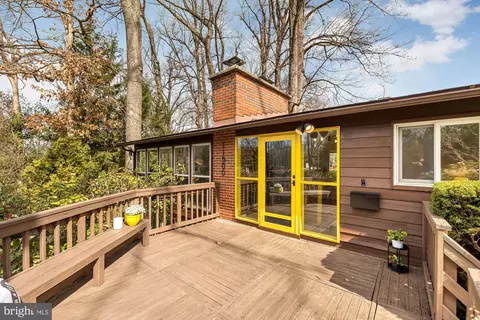 11500 Regnid Dr, Silver Spring, MD 20902