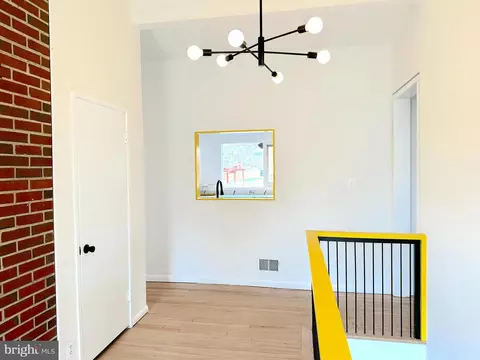 Entry Way - 11500 Regnid Dr, Silver Spring, MD 20902 photo 4 of 7