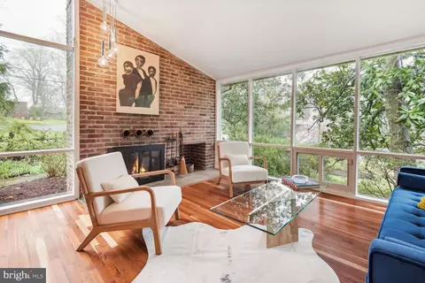 Living - 3413 Pendleton Dr, Silver Spring, MD 20902 photo 3 of 5