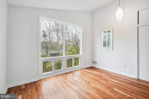 Dining - 3413 Pendleton Dr, Silver Spring, MD 20902 photo 6 of 6
