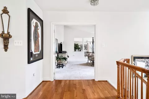 Entry Way - 202 Linton Knoll Ct, Silver Spring, MD 20904 photo 5 of 8