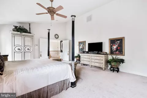 Bedroom - 202 Linton Knoll Ct, Silver Spring, MD 20904 photo 3 of 9