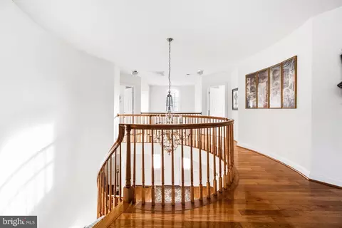 Entry Way - 202 Linton Knoll Ct, Silver Spring, MD 20904 photo 7 of 8