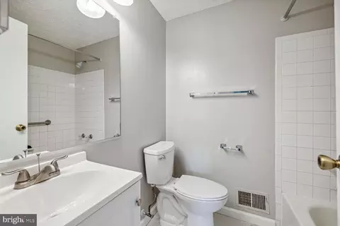 7 Ivy Oak Ct, Gaithersburg, MD 20877 photo 12