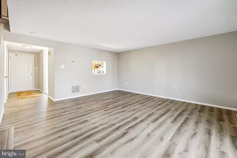 7 Ivy Oak Ct, Gaithersburg, MD 20877 photo 5