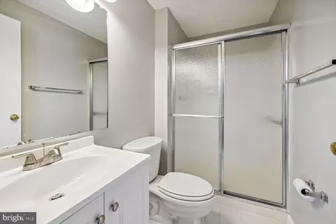 7 Ivy Oak Ct, Gaithersburg, MD 20877 photo 10