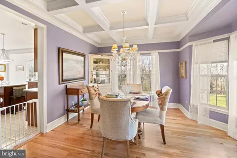 Dining - 19506 Conlon Ct, Poolesville, MD 20837 photo 3 of 6