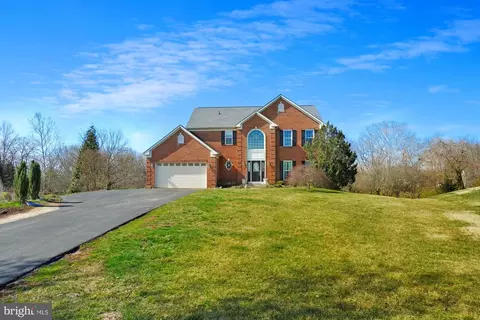 Exterior - 19506 Conlon Ct, Poolesville, MD 20837 photo 3 of 13