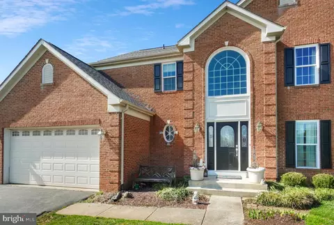 Exterior - 19506 Conlon Ct, Poolesville, MD 20837 photo 5 of 13