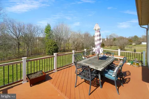 Exterior - 19506 Conlon Ct, Poolesville, MD 20837 photo 10 of 13