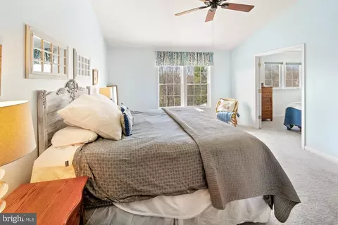 Bedroom - 19506 Conlon Ct, Poolesville, MD 20837 photo 4 of 6