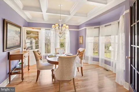Dining - 19506 Conlon Ct, Poolesville, MD 20837 photo 2 of 6