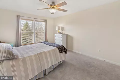 Bedroom - 19506 Conlon Ct, Poolesville, MD 20837 photo 6 of 6
