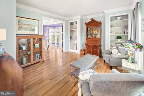 Living - 19506 Conlon Ct, Poolesville, MD 20837 photo 1 of 7