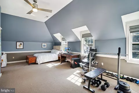 Bedroom - 10 Beall Spring Ct, Potomac, MD 20854 photo 10 of 11