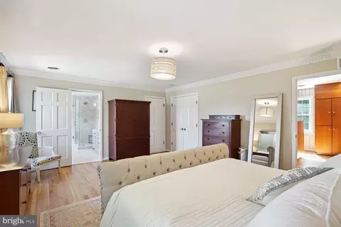 Bedroom - 10 Beall Spring Ct, Potomac, MD 20854 photo 3 of 11