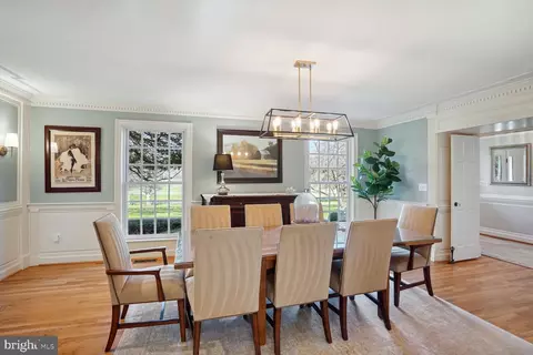 Dining - 10 Beall Spring Ct, Potomac, MD 20854 photo 2 of 2