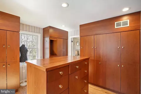 Other - 10 Beall Spring Ct, Potomac, MD 20854 photo 11 of 22