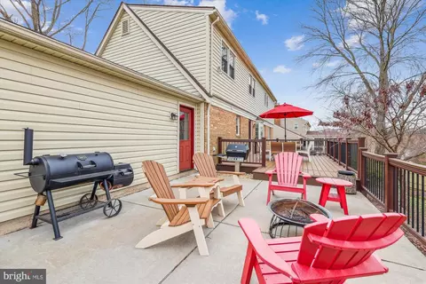 Exterior - 15120 Centergate Dr, Silver Spring, MD 20905 photo 6 of 13