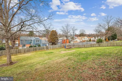 Exterior - 15120 Centergate Dr, Silver Spring, MD 20905 photo 10 of 13