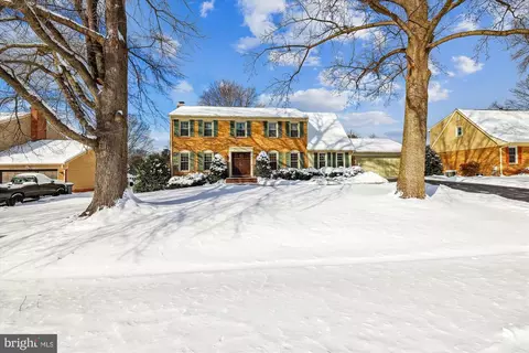 Exterior - 15120 Centergate Dr, Silver Spring, MD 20905 photo 2 of 13