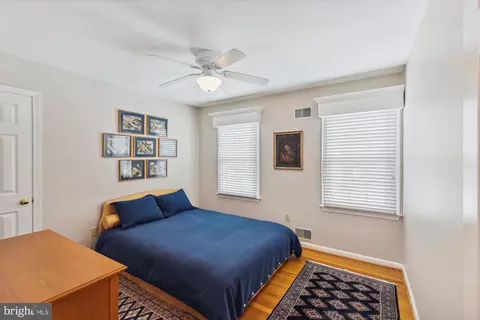 Bedroom - 15120 Centergate Dr, Silver Spring, MD 20905 photo 5 of 9
