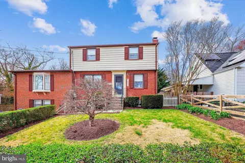 Exterior - 10002 Brunett Ave, Silver Spring, MD 20901 photo 3 of 19