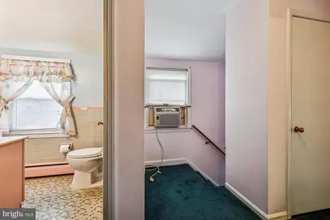 Entry Way - 10002 Brunett Ave, Silver Spring, MD 20901 photo 4 of 5