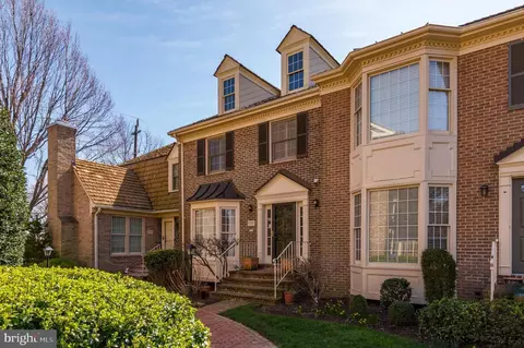 10907 Brewer House Rd, Rockville, MD 20852