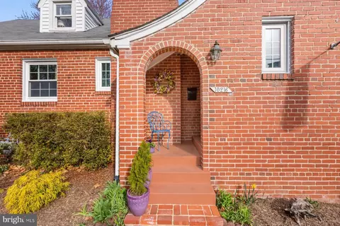 Exterior - 10216 Lorain Ave, Silver Spring, MD 20901 photo 2 of 7