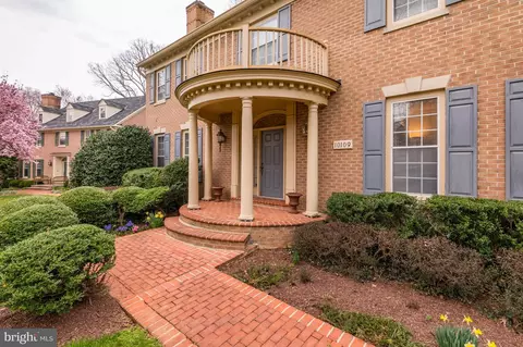 Exterior - 10109 Meyer Point Ter, Potomac, MD 20854 photo 3 of 10