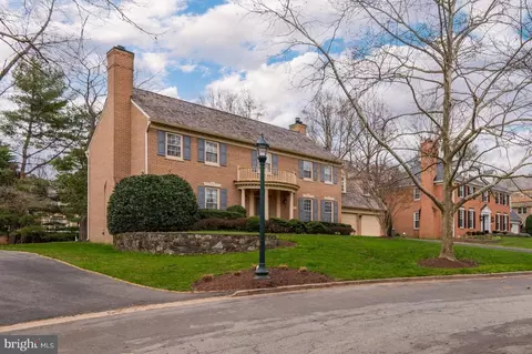 Exterior - 10109 Meyer Point Ter, Potomac, MD 20854 photo 2 of 10