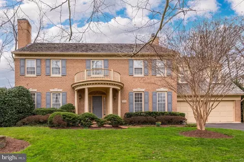 10109 Meyer Point Ter, Potomac, MD 20854