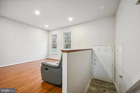 Living - 84 Catoctin Ct, Silver Spring, MD 20906 photo 2 of 3