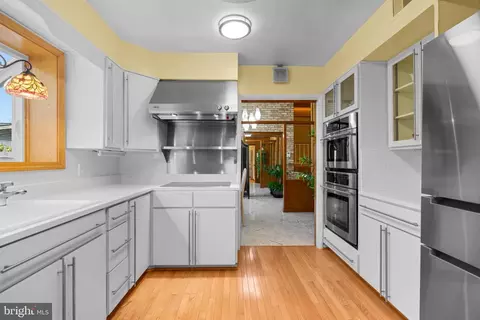 Kitchen - 9208 Colesville Rd, Silver Spring, MD 20910 photo 2 of 2