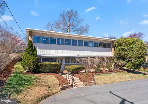 Exterior - 9208 Colesville Rd, Silver Spring, MD 20910 photo 7 of 8